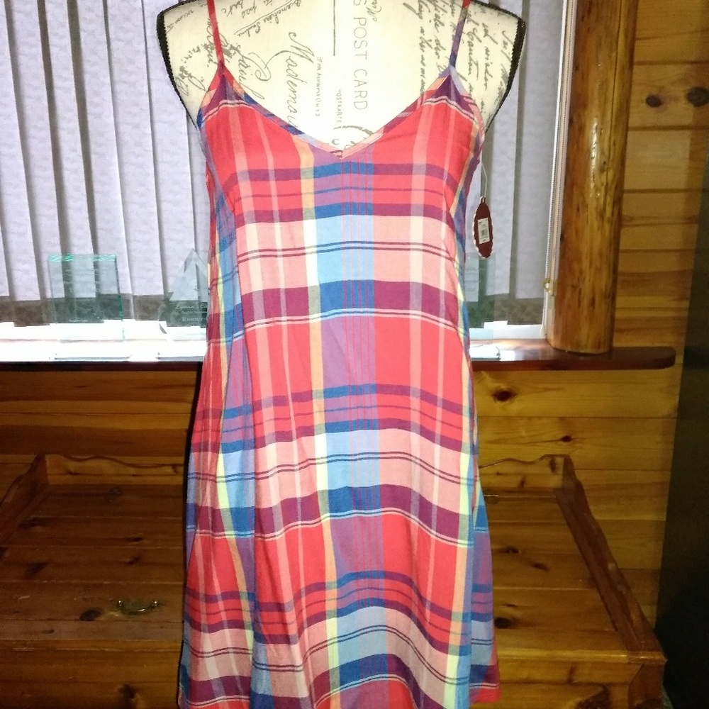 Dress - Picture 2 of 3